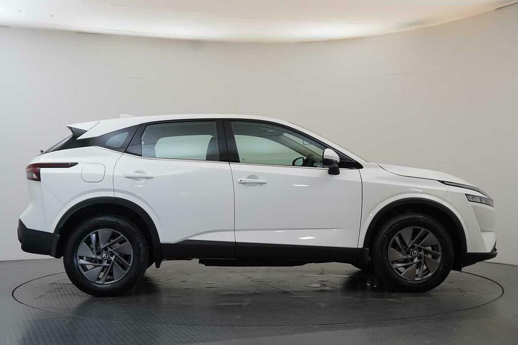 Nissan Qashqai 1.3 Dig-t Mh 158 Acenta Premium X-tronic With White #6