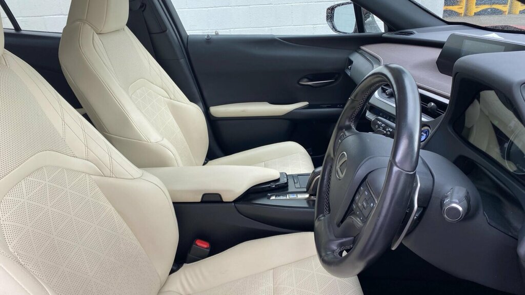 Lexus UX Premium Sport Edition Silver #13