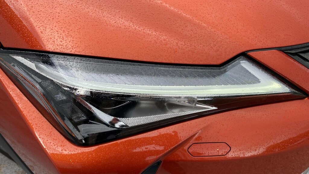 Lexus UX Premium Sport Edition Silver #21