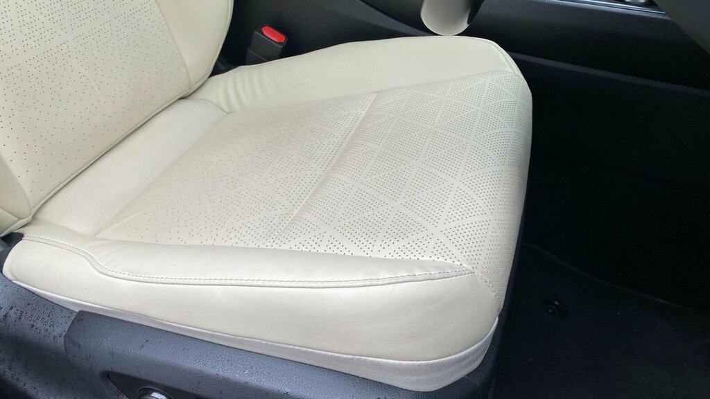 Lexus UX Premium Sport Edition Silver #18