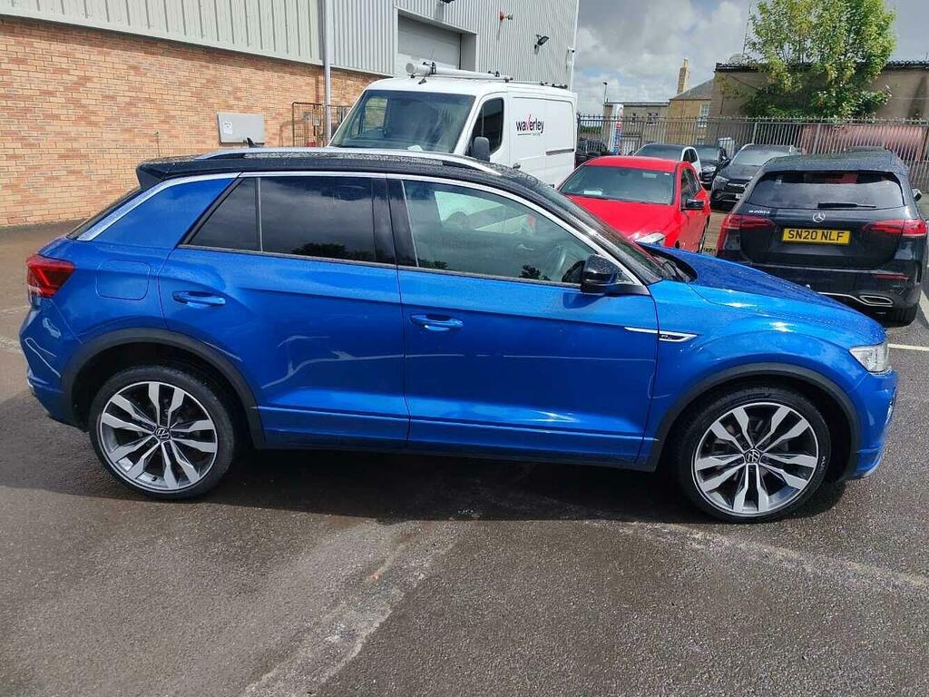 Volkswagen T-Roc 2.0 Tdi R-line Blue #4