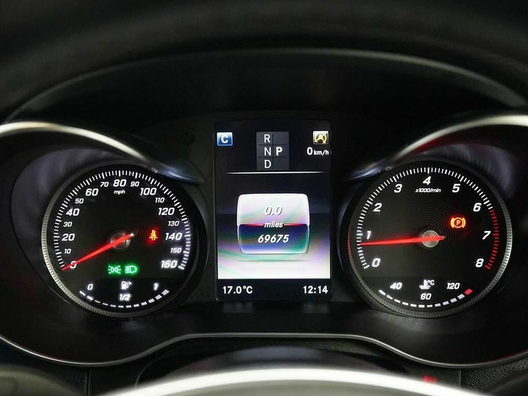 Mercedes-Benz GLC Class Glc 250 4Matic Amg Line Premium Grey #4