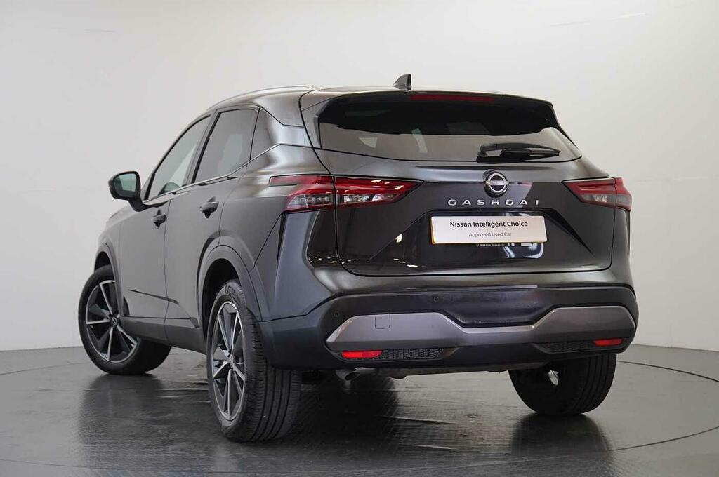 Nissan Qashqai 1.3 Dig-t Mh 140 Tekna With Glass Roof And Drive A SL73MHY Black #3