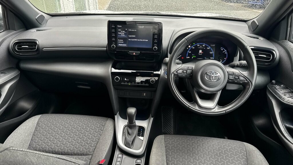 Toyota Yaris Cross 1.5 Vvt-h Design E-cvt Euro 6 Ss SD73LMJ White #6