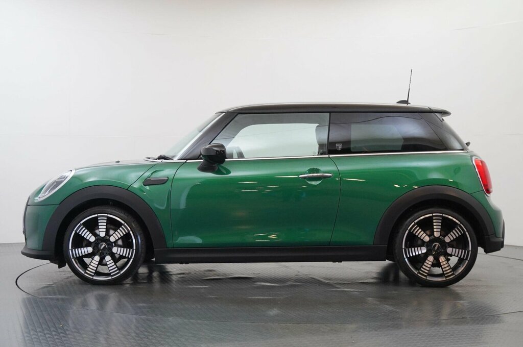 Mini Hatch 1.5 Cooper Exclusive Hatchback Steptron Green #4