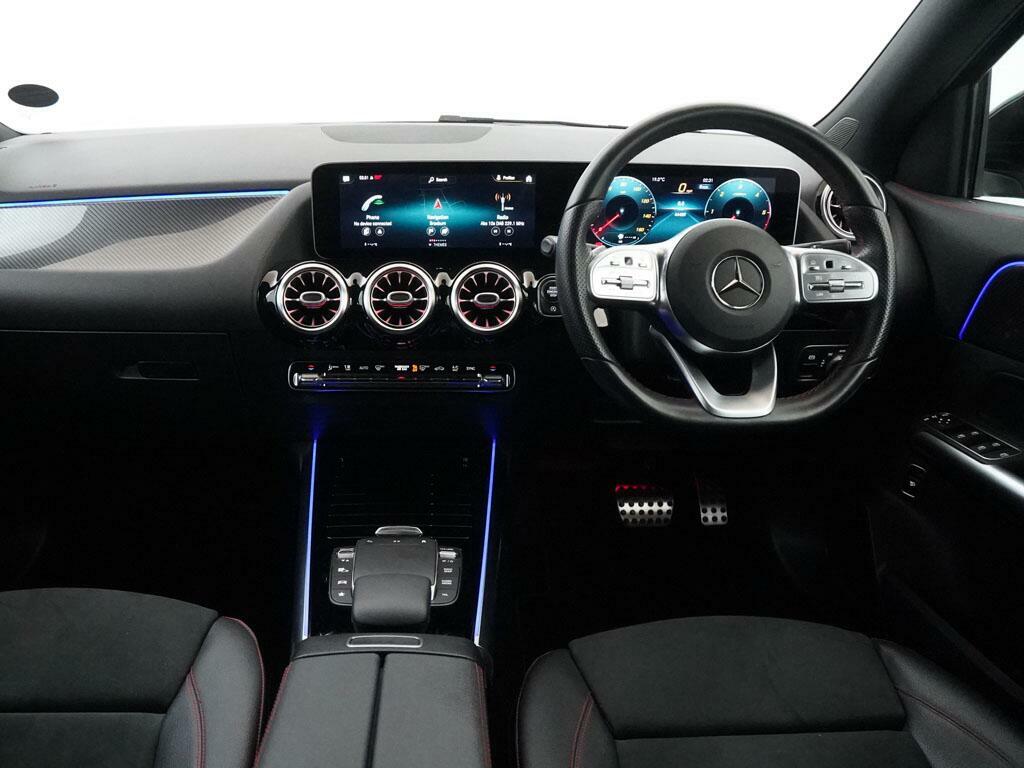 Mercedes-Benz GLA Class Gla 200 D Amg Line Premium Black #5