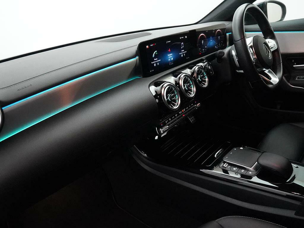 Mercedes-Benz CLA Class Cla 200 Amg Line Premium White #3