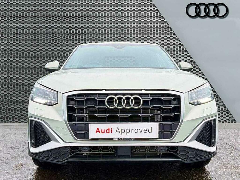 Audi Q2 35 Tfsi Black Edition S Tronic Tech Black #7
