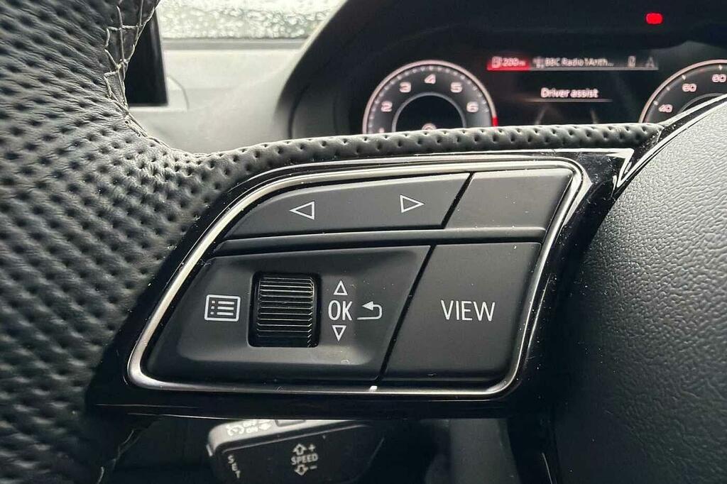 Audi Q2 35 Tfsi Black Edition S Tronic Tech Black #34