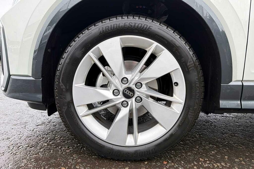 Audi Q2 S Line 35 Tfsi 150 Ps 6-Speed Silver #5
