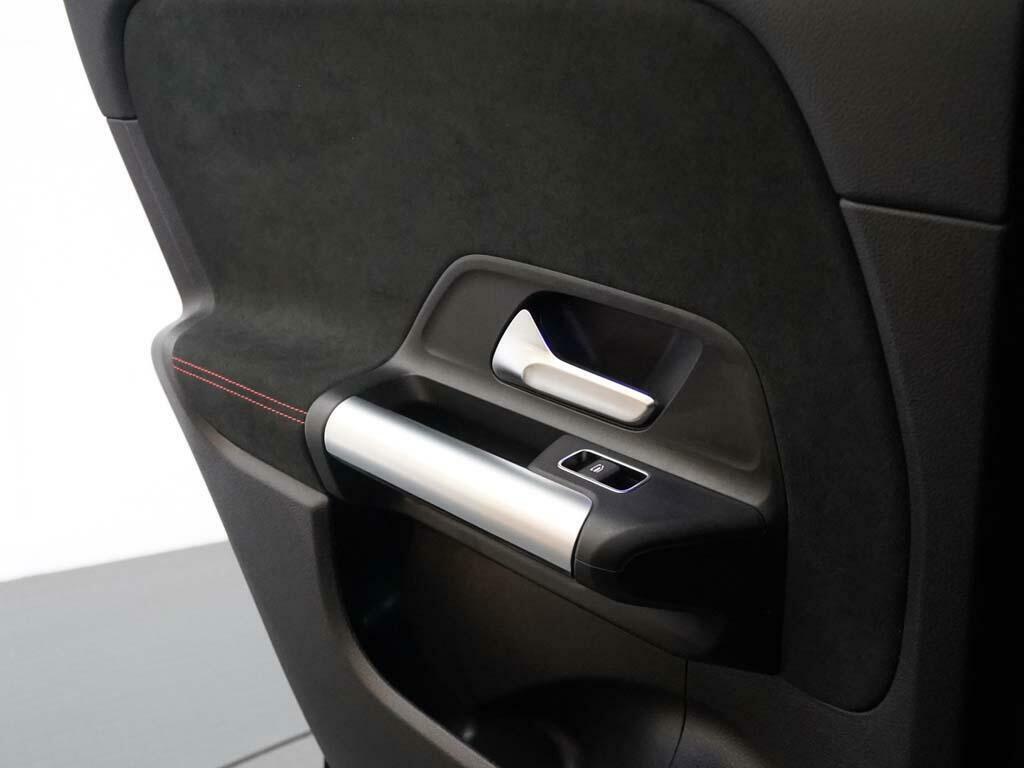 Mercedes-Benz GLA Class Amg Line White #37