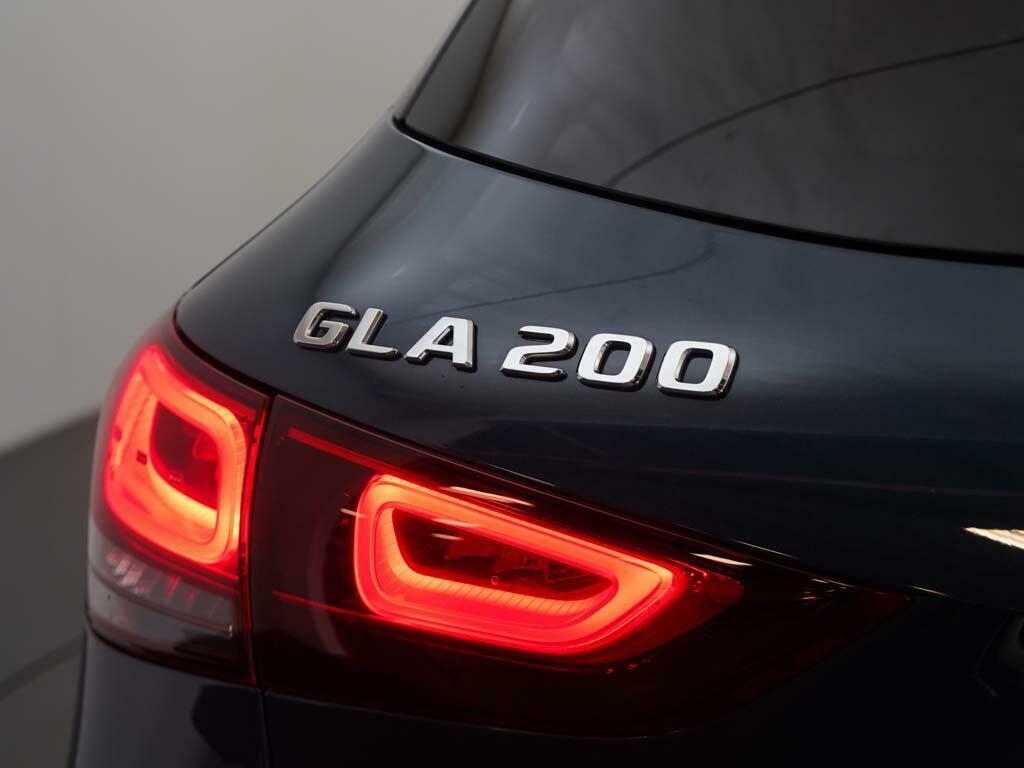 Mercedes-Benz GLA Class Amg Line White #14