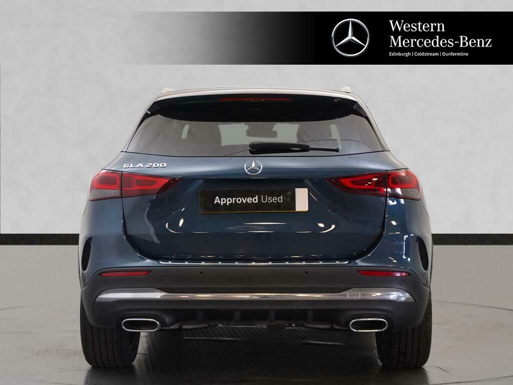 Mercedes-Benz GLA Class Amg Line White #12