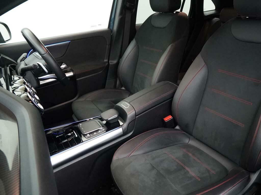 Mercedes-Benz GLA Class Amg Line White #40