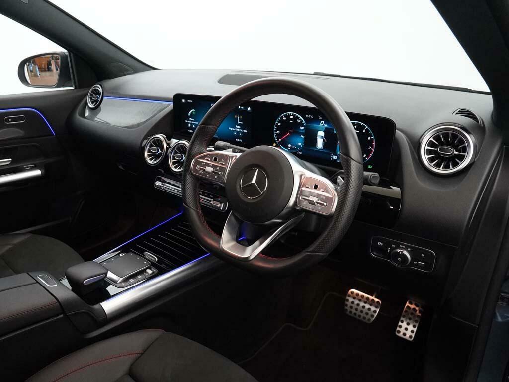 Mercedes-Benz GLA Class Amg Line White #17