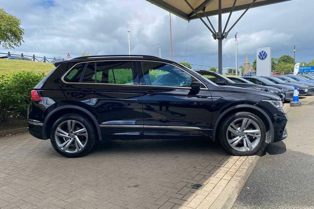 Volkswagen Tiguan 2.0 Tdi R-line Edition Dsg Black #4