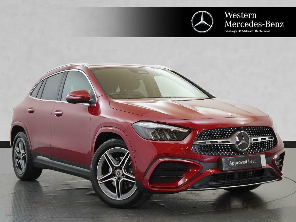 Mercedes-Benz GLA Class Gla 200 Amg Line Executive Red