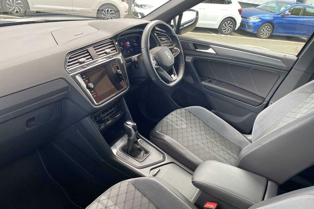 Volkswagen Tiguan 1.5 Tsi 150 Black Edition Dsg MJ24GLF Grey #2