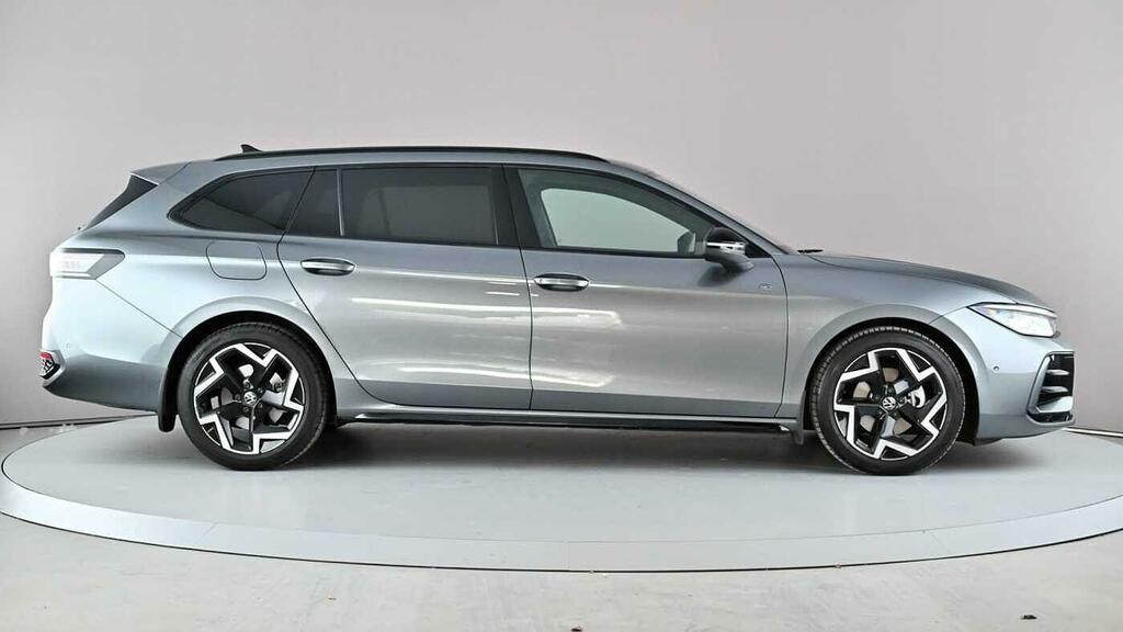 Volkswagen Passat 1.5 Etsi R-line Dsg Grey #5