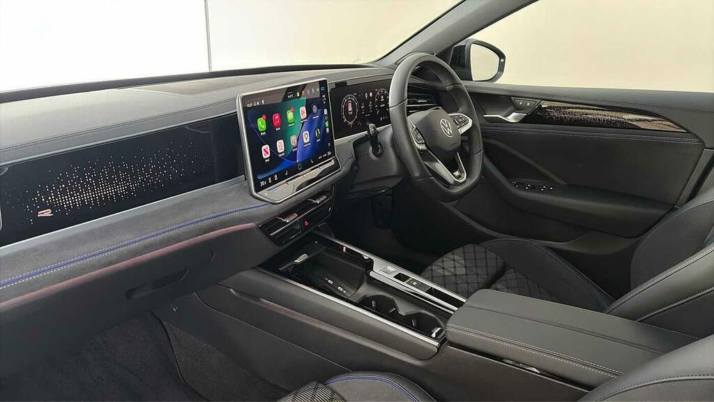 Volkswagen Passat 1.5 Etsi R-line Dsg Grey #2
