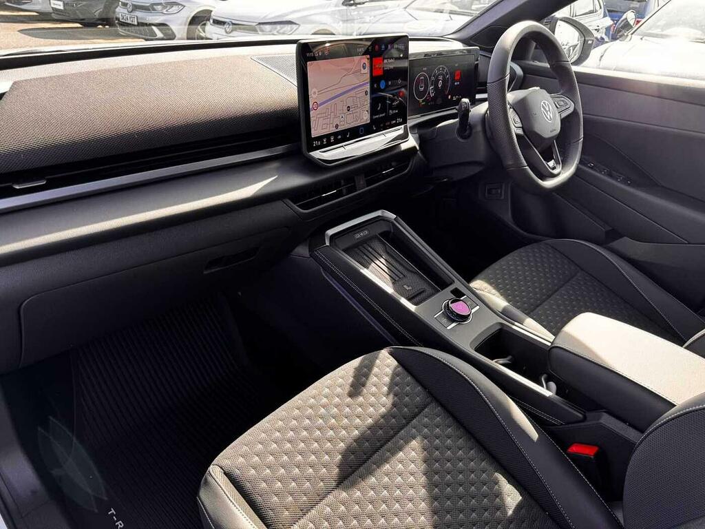 Volkswagen T-Roc 1.5 Etsi 150 R-line Dsg White #2