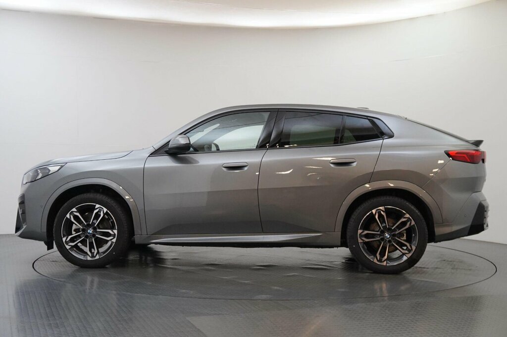 BMW iX2 30 66.5Kwh M Sport Suv Xdrive 1 Grey #4