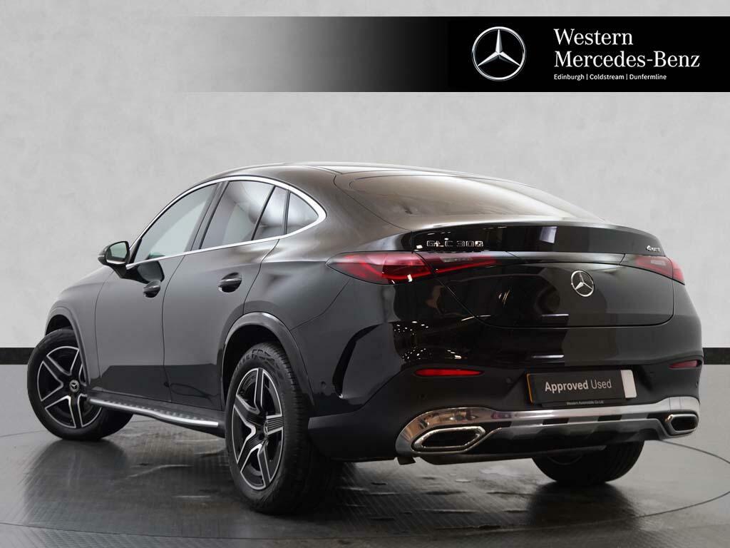 Mercedes-Benz GLC Class Glc 300 4Matic Amg Line Black #2