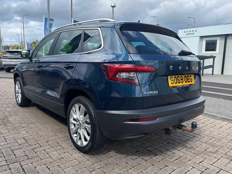 Skoda Karoq 1.5 Tsi Se L Dsg Black #3