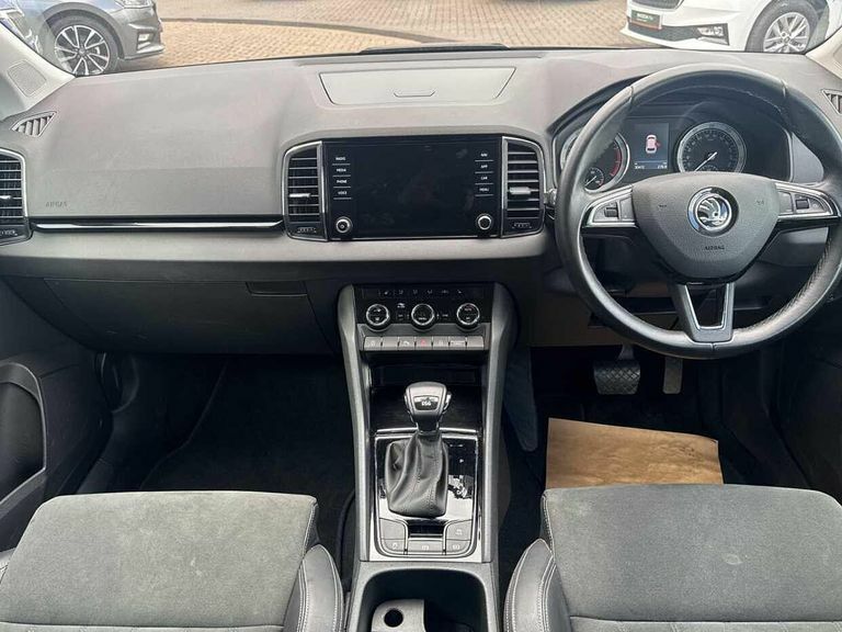 Skoda Karoq Edition Black #9