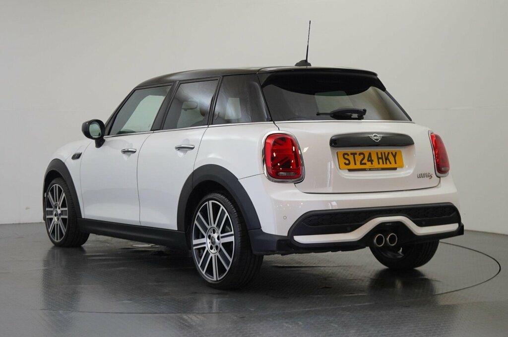 Mini Hatch 5-Door Hatch Cooper S Exclusive ST24HKY White #3