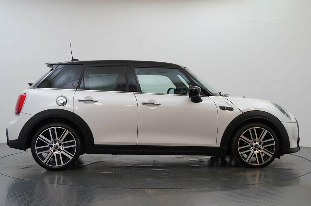 Mini Hatch 5-Door Hatch Cooper S Exclusive ST24HKY White #6