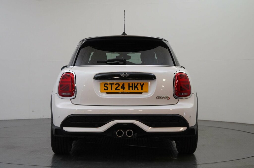 Mini Hatch 5-Door Hatch Cooper S Exclusive ST24HKY White #5