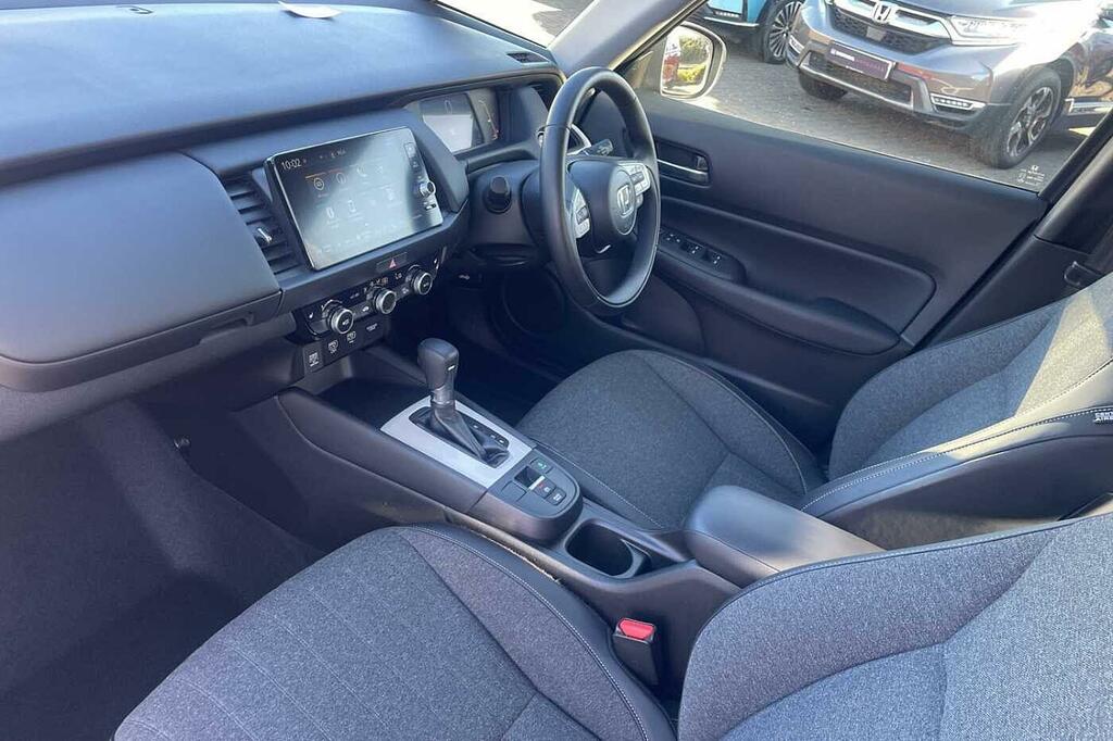 Honda Jazz 1.5 I-mmd Hybrid Advance Ecvt Black #2