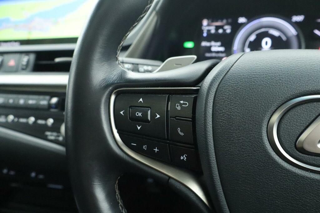 Lexus ES 300H 2.5 Cvt Red #24