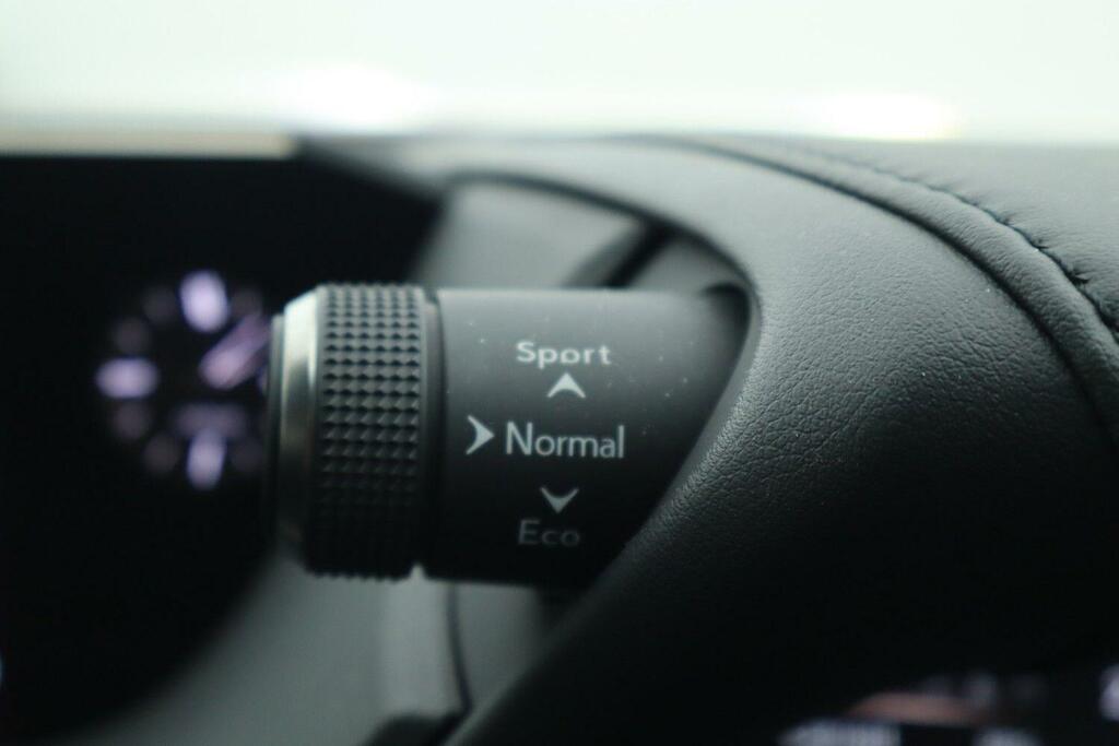 Lexus ES 300H 2.5 Cvt Red #26