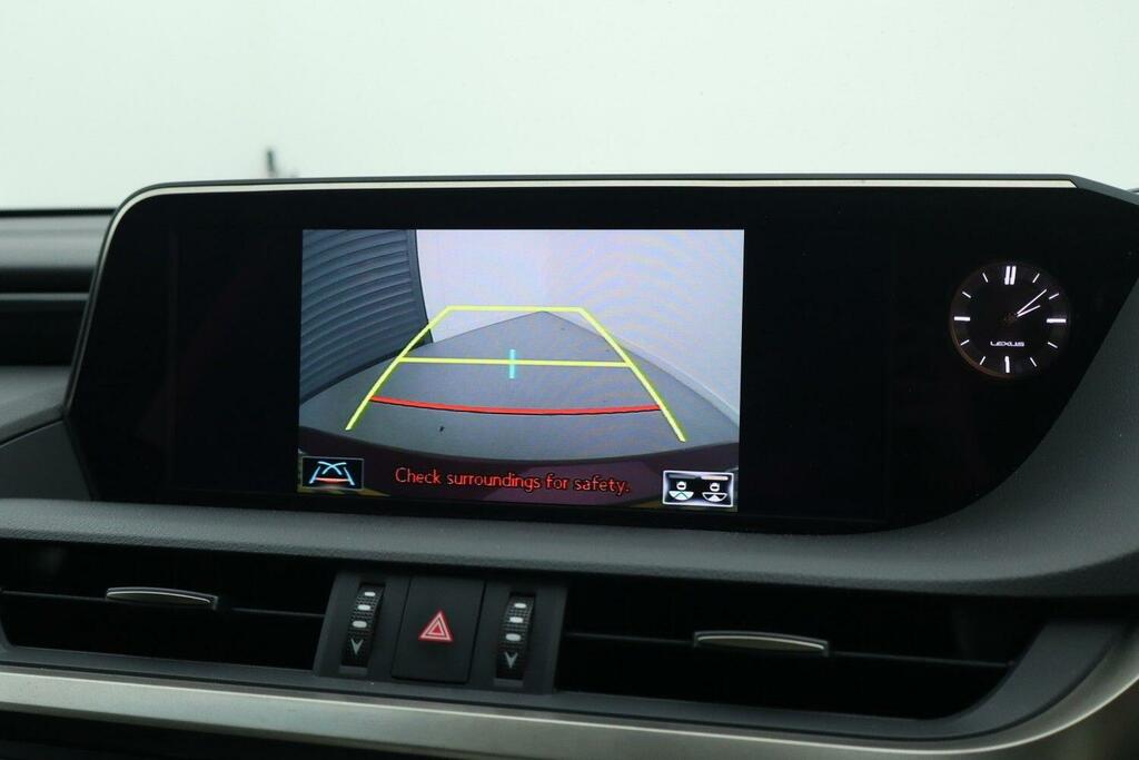 Lexus ES 300H 2.5 Cvt Red #29