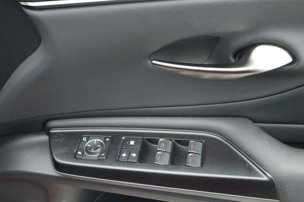 Lexus ES 300H 2.5 Cvt Red #21