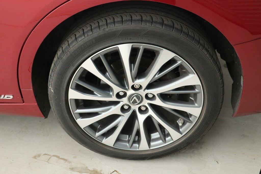 Lexus ES 300H 2.5 Cvt Red #38