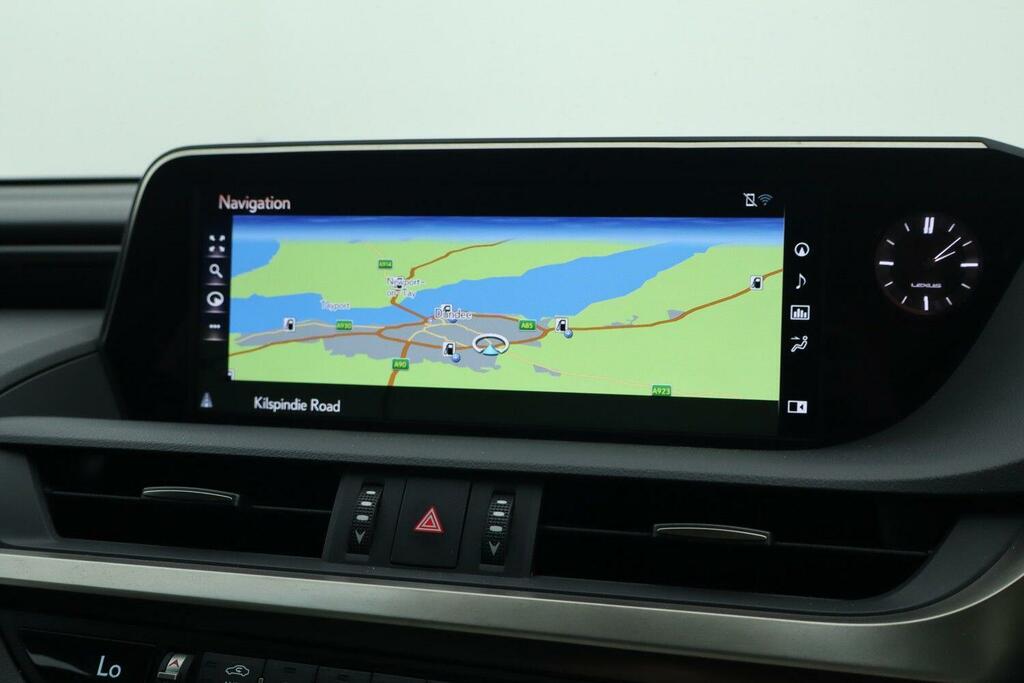 Lexus ES 300H 2.5 Cvt Red #28