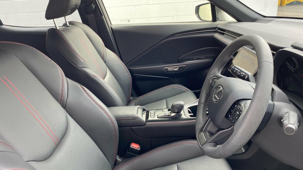 Lexus LBX 1.5 Vvt-ie Premium Plus Design E-cvt Euro 6 Ss Yellow #13