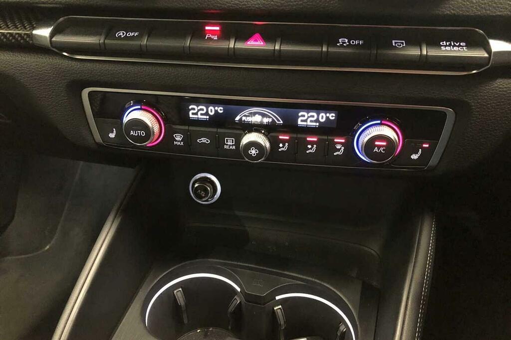 Audi RS3 Rs 3 Sportback Tfsi Quattro S-a Black #39