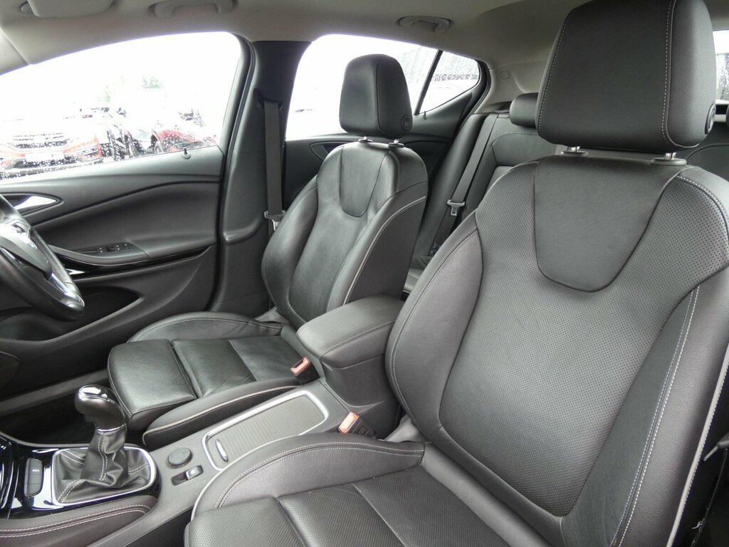 Vauxhall Astra 1.6T 16V 200 Elite Nav Silver #10