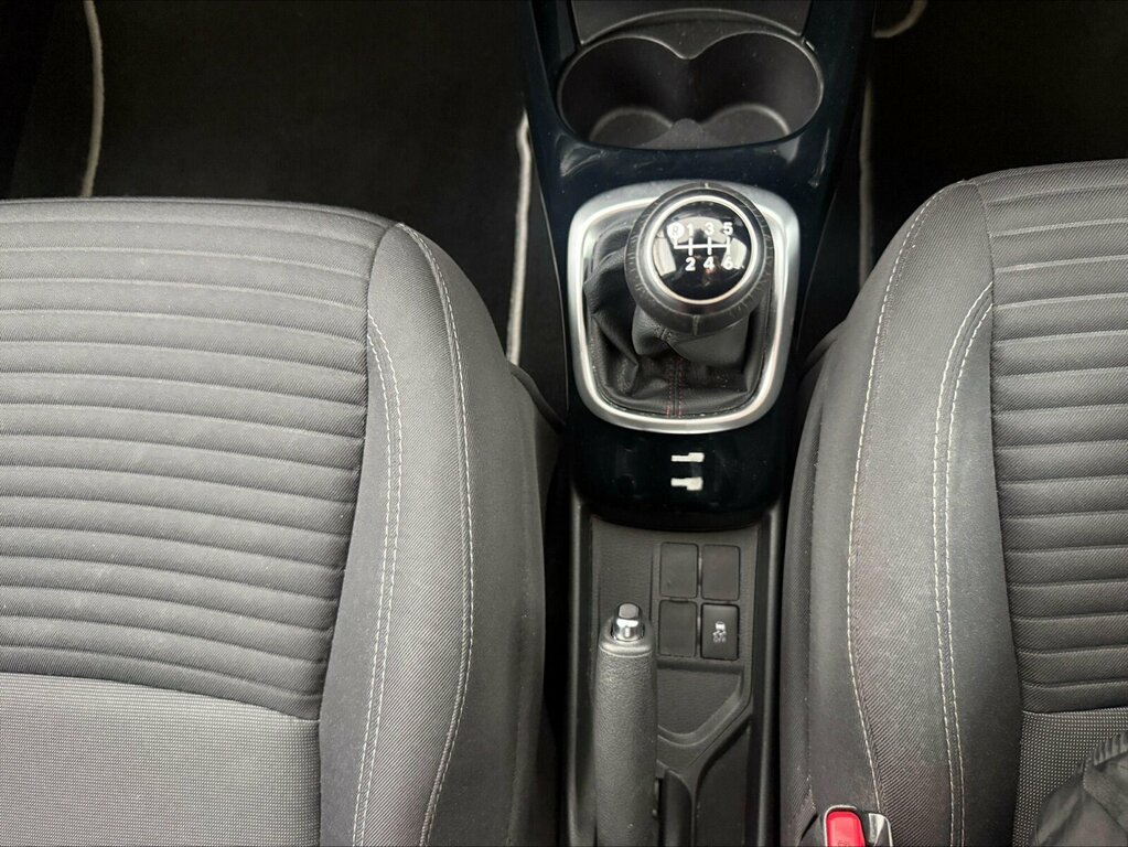 Toyota Yaris 1.5 Vvt-i Blue Bi-tone Euro 6 Red #6