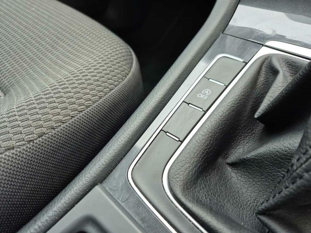 Volkswagen Golf Golf R Tsi 4Motion White #88