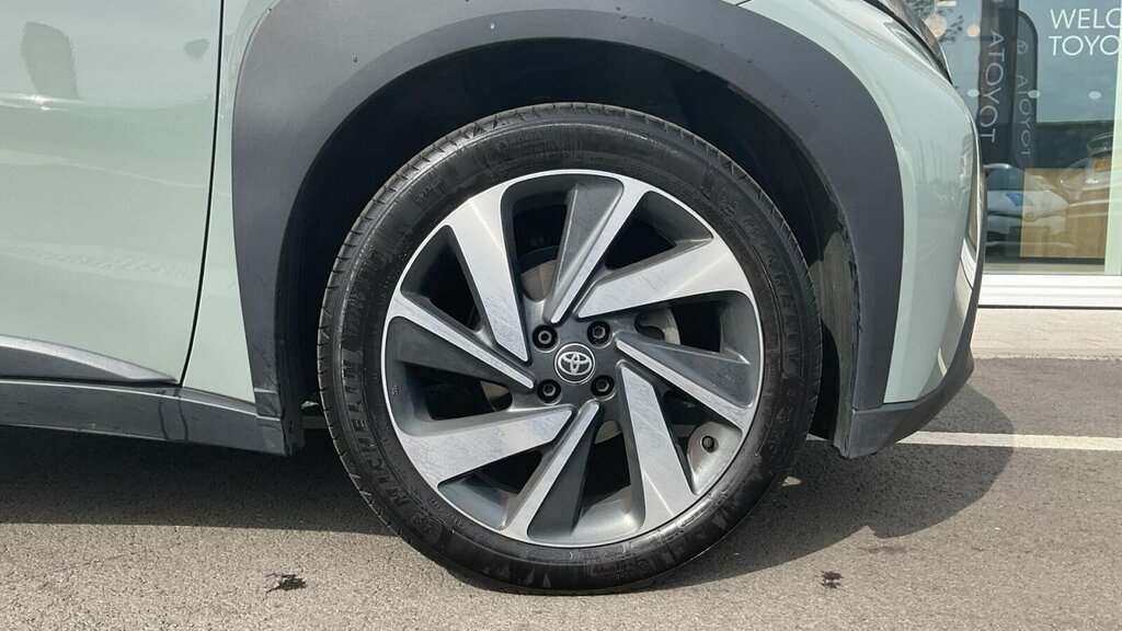 Toyota Aygo X Edge White #25