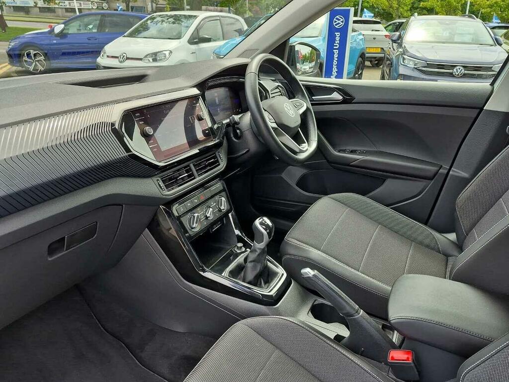 Volkswagen T-Cross Black Edition 1.0 Tsi 95Ps 5-Speed White #2