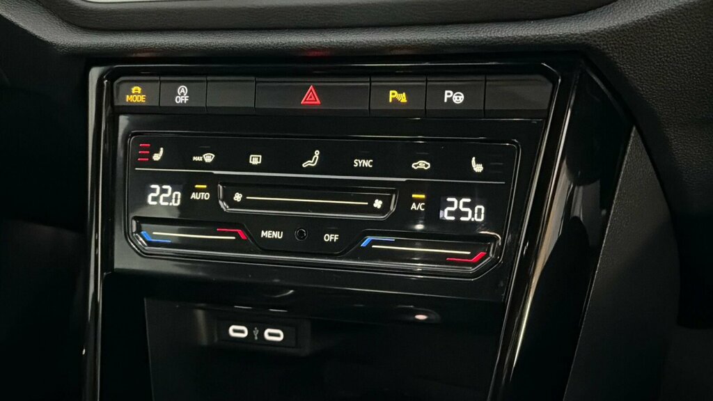 Volkswagen T-Roc R-line Red #27