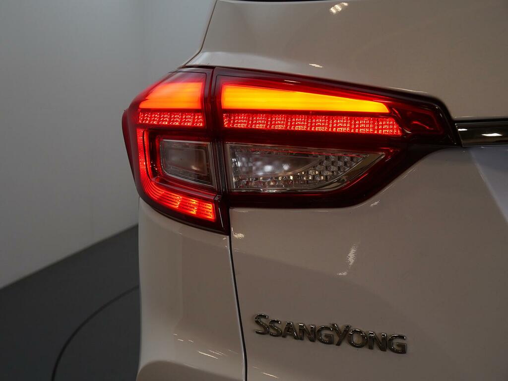 SsangYong Rexton 2.2 Ultimate 2021 Blue #18