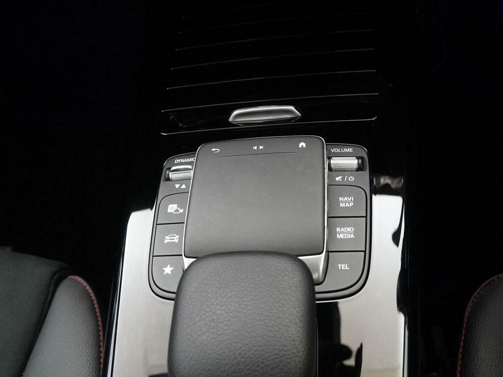 Mercedes-Benz CLA Class 220D Amg Line Executive Tip White #26