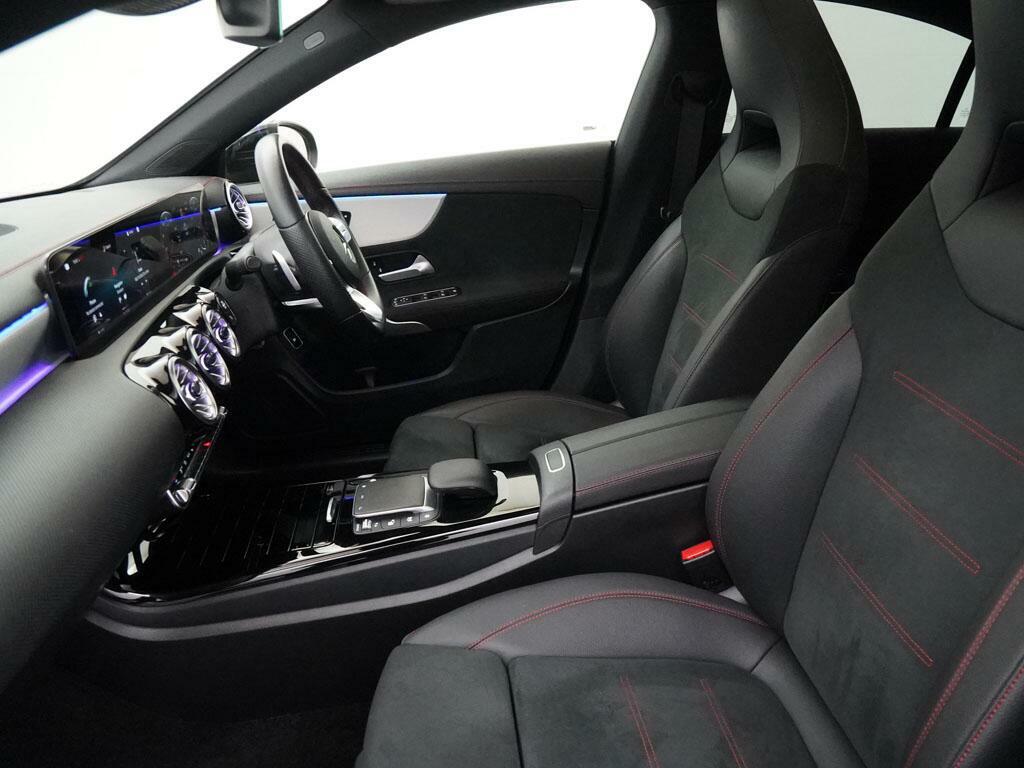 Mercedes-Benz CLA Class 220D Amg Line Executive Tip White #39